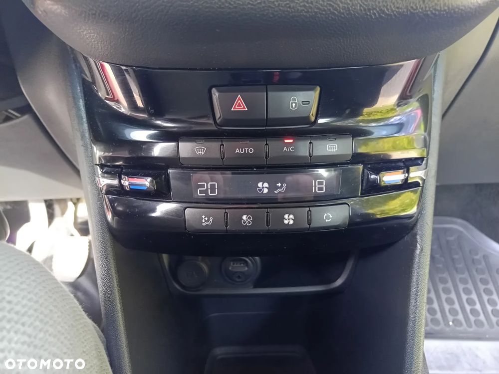 Peugeot 208 e-HDi FAP 92 Stop&Start Allure - 19