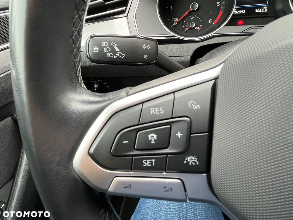 Volkswagen Passat Variant 2.0 TDI EVO Business - 18