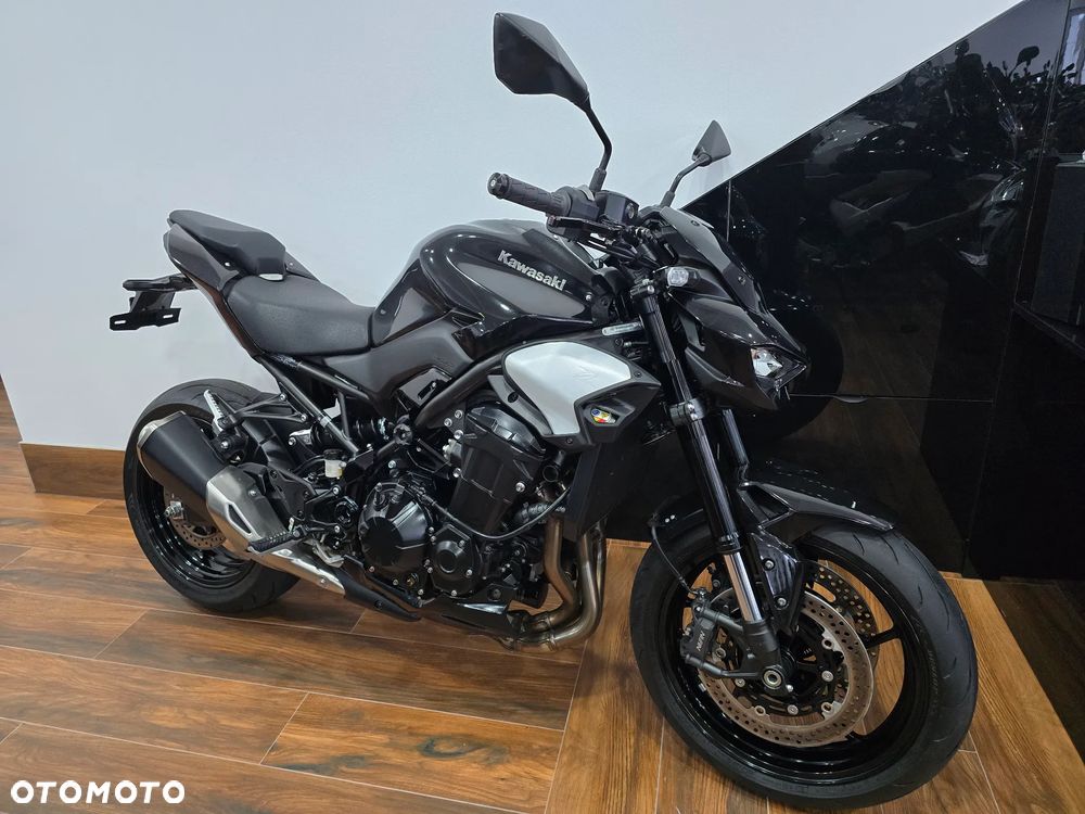 Kawasaki Z - 9