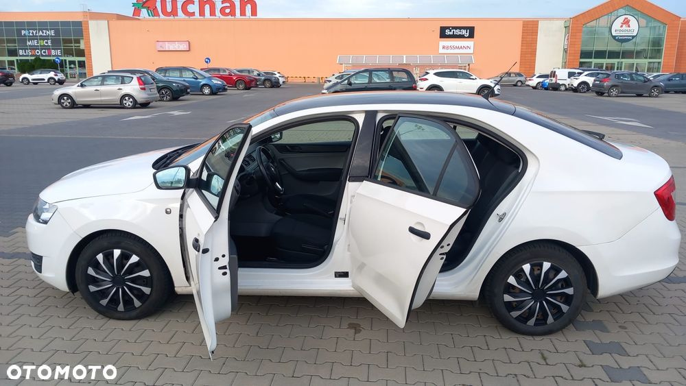 Skoda RAPID 1.6 TDI DPF Edition - 32