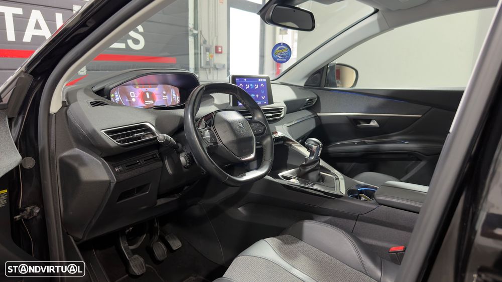 Peugeot 3008 1.2 PureTech Allure J18 - 12