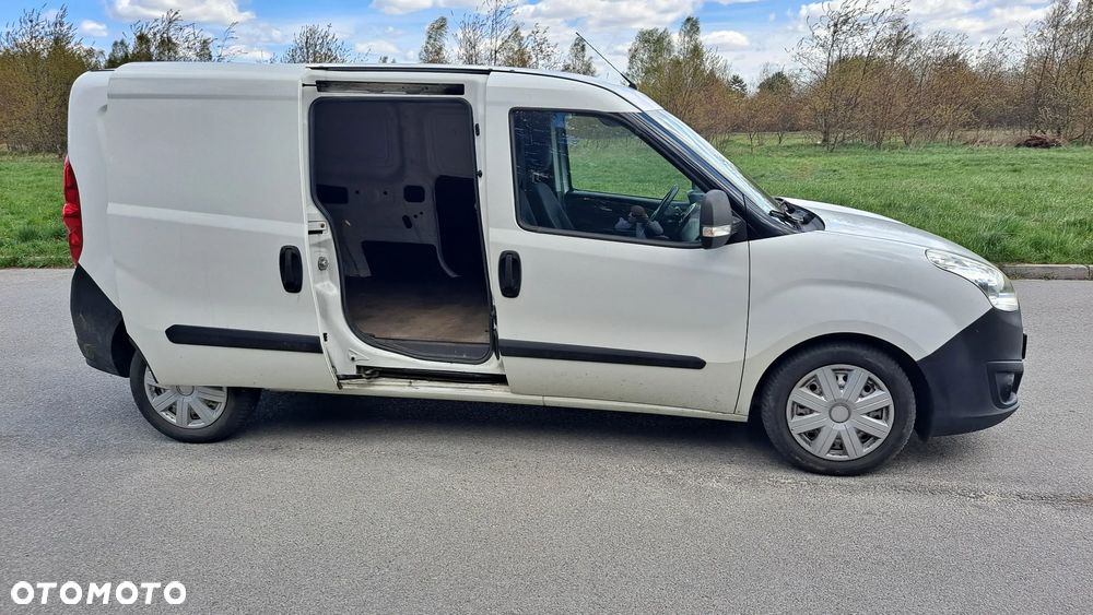 Opel COMBO - 11