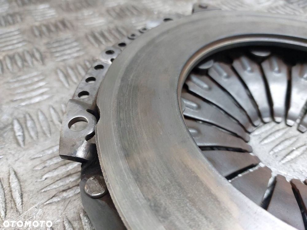 KOŁO DWUMASOWE + TARCZA + DOCISK + ŁOŻYSKO OPOROWE AUDI A4 B5 1.8 20V - 7
