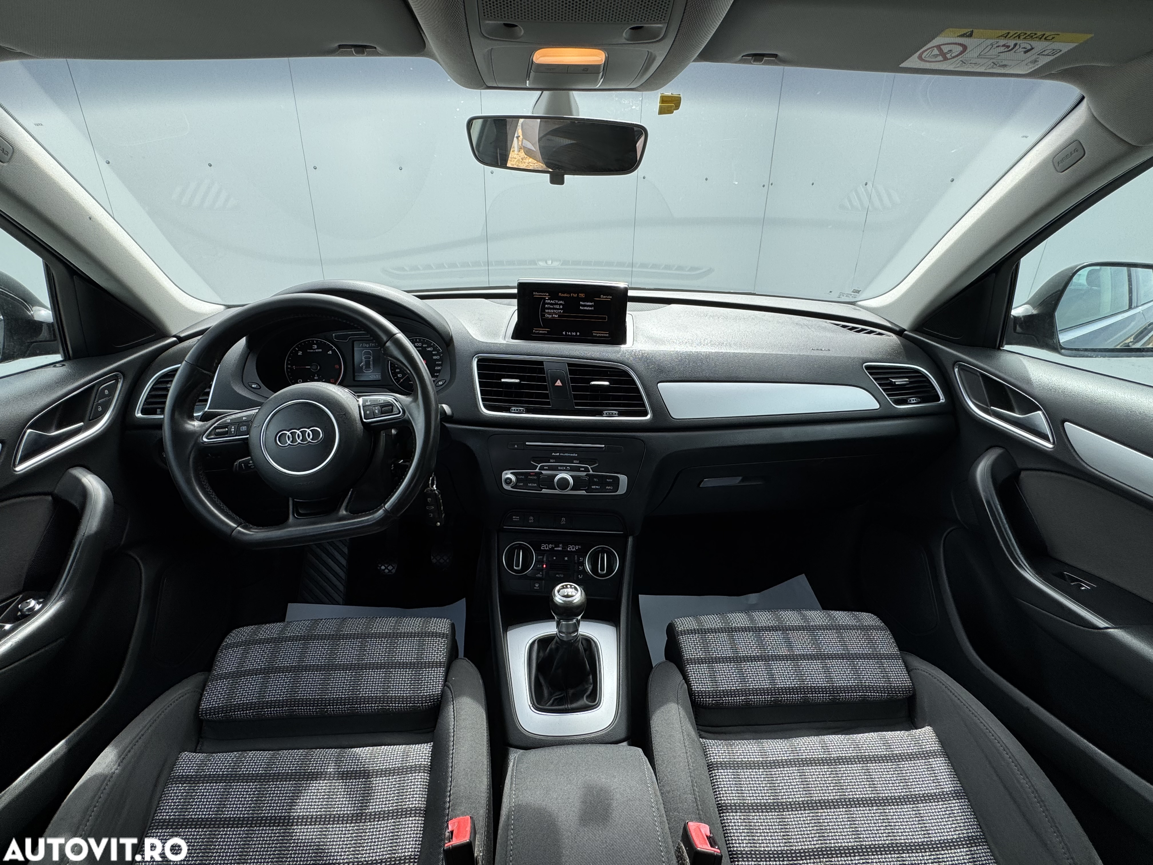 Audi Q3 2.0 TDI Design - 7