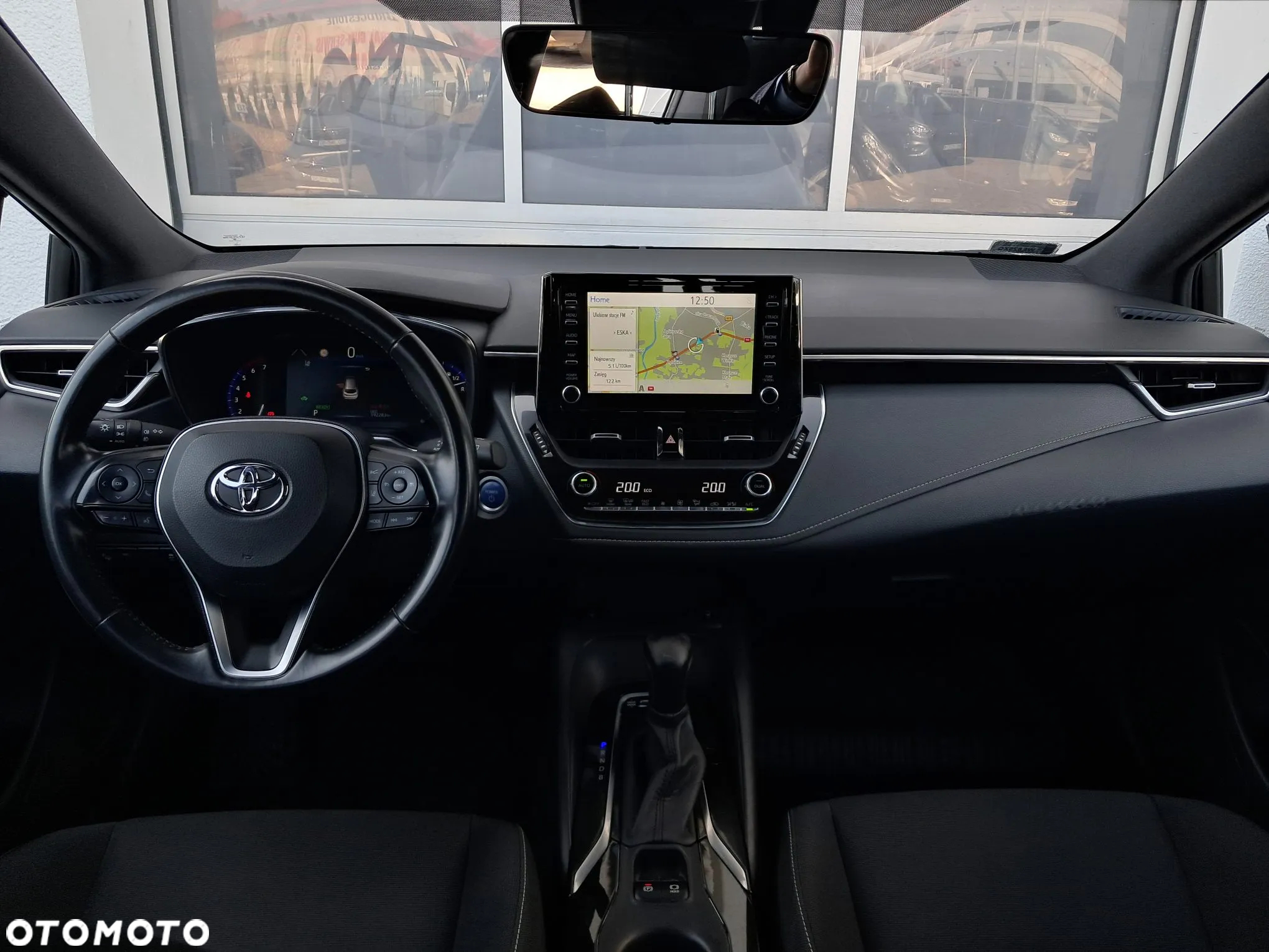 Toyota Corolla 1.8 Hybrid Comfort - 23