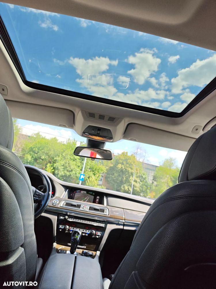 BMW Seria 7 730d - 12