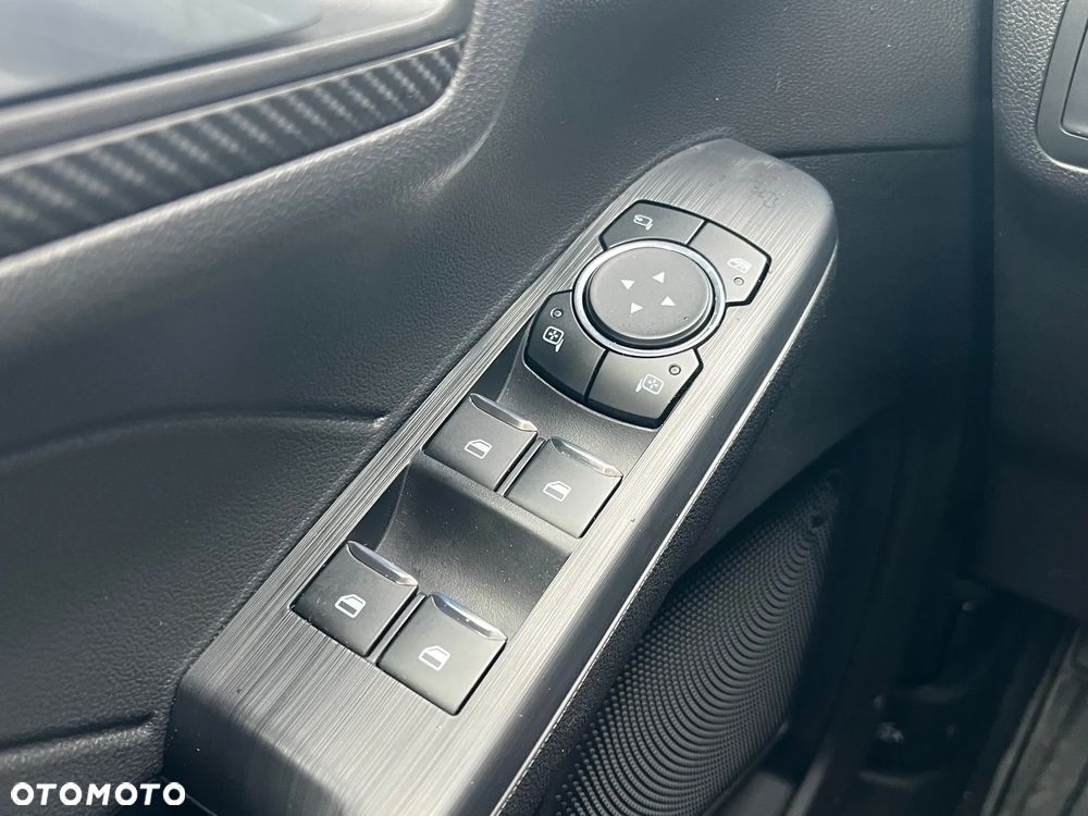 Ford Kuga - 13