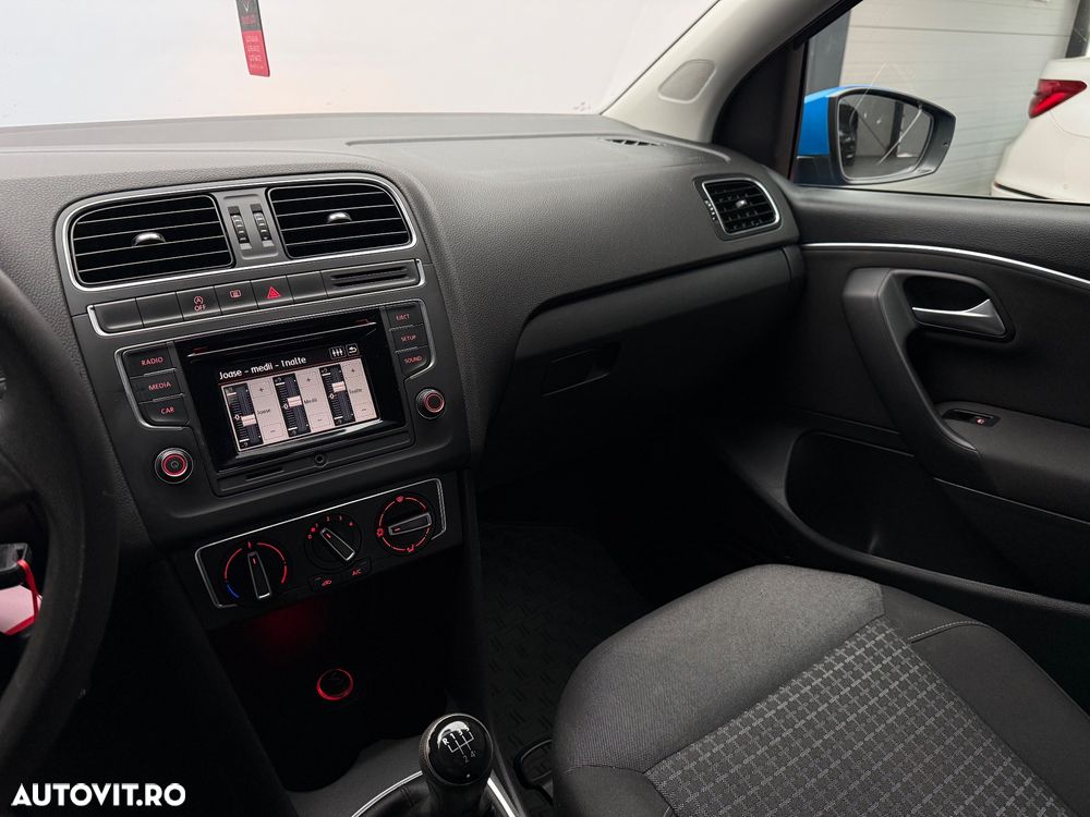 Volkswagen Polo - 23