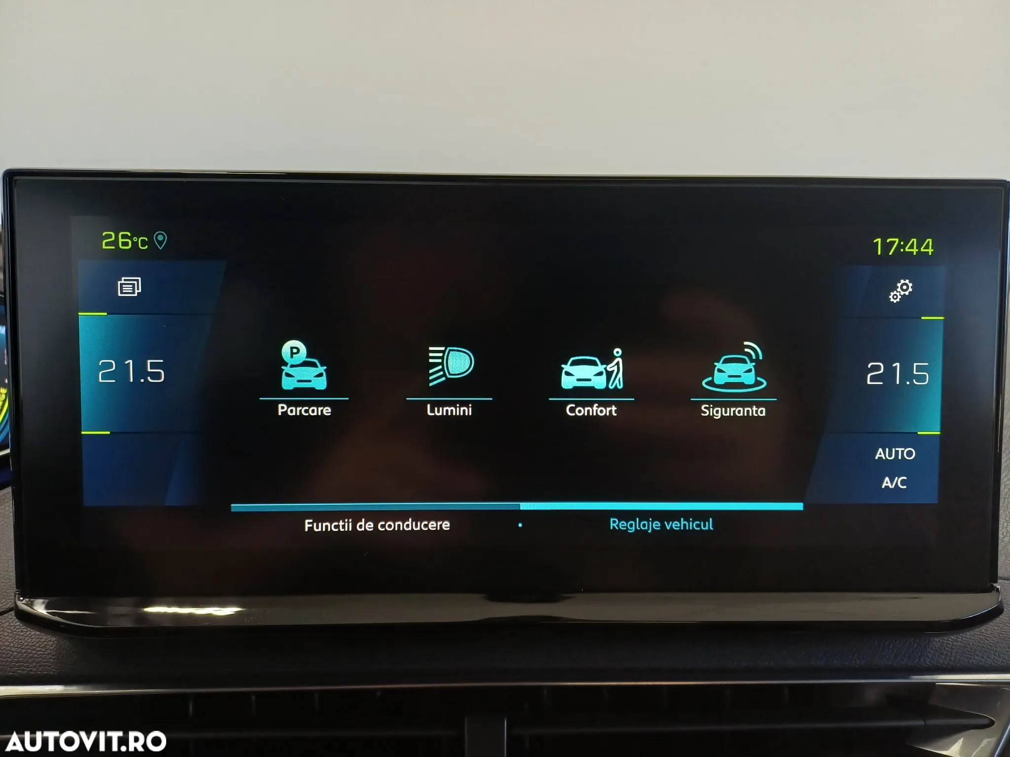 Peugeot 3008 PHEV 180 EAT8 Allure Pack - 21