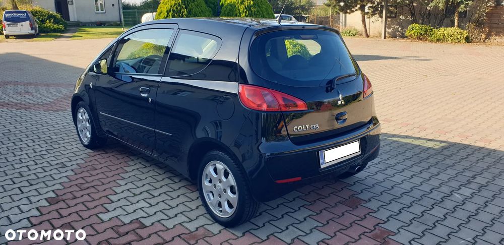 Mitsubishi Colt 2006 photo 3