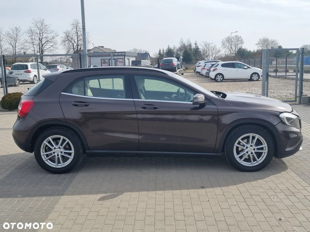 Mercedes-Benz GLA 200 (CDI) d 7G-DCT - 8