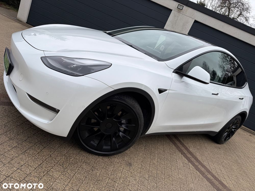 Tesla Model Y Long Range AWD - 20