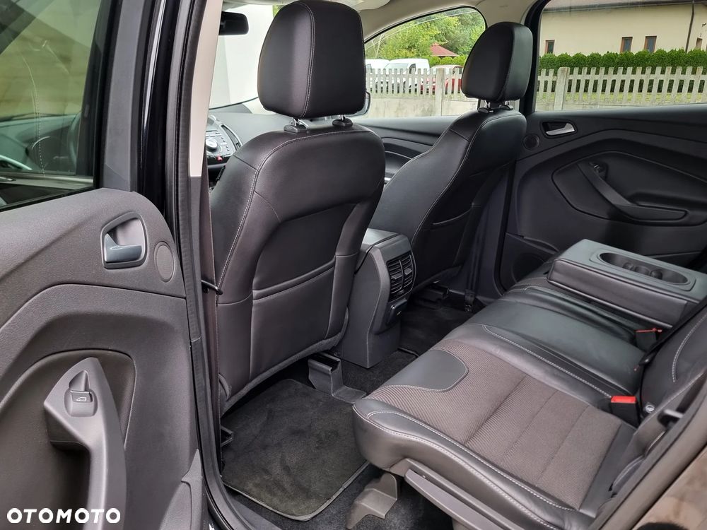 Ford Kuga 1.6 EcoBoost 4WD Titanium - 12