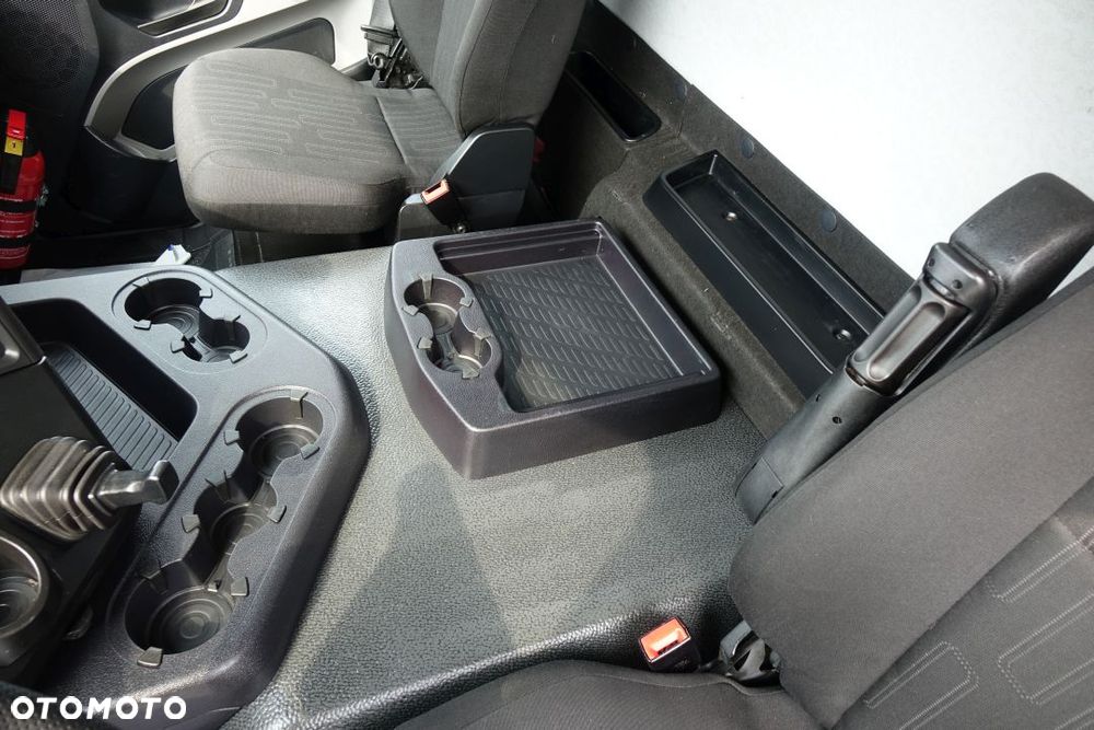 Mercedes-Benz ANTOS / 320 KM / 6x2 / FURGON / KONTENER / AUTOMAT / EURO 6 / OŚ PODNOSZONA - SKRĘTNA /  WINDA ZAŁADUNKOWA / - 28