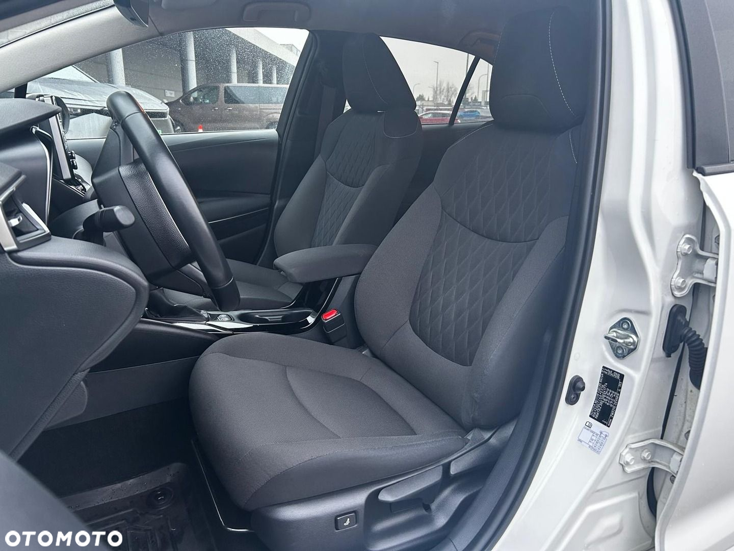 Toyota Corolla - 17