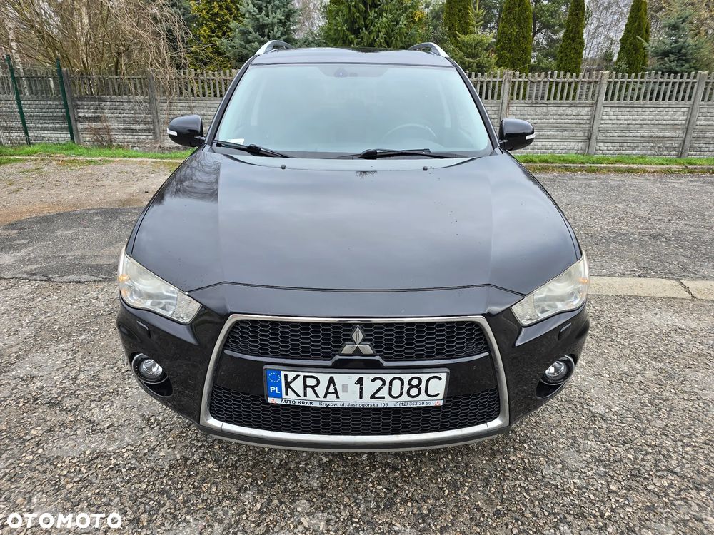 Mitsubishi Outlander 2.0 DID Intense + - 13