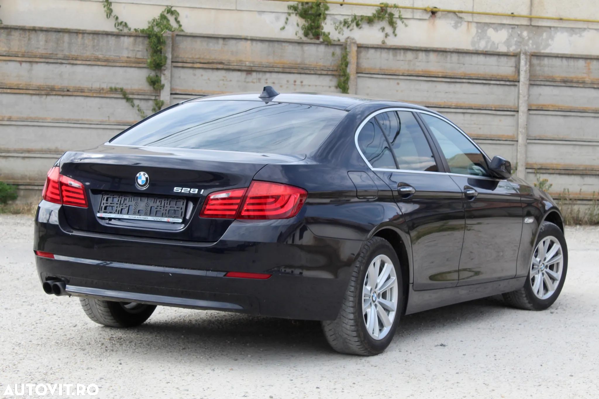 BMW Seria 5 528i Modern Line - 1