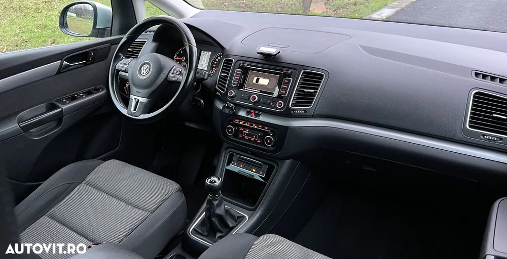 Volkswagen Sharan 2.0 TDI Highline - 13
