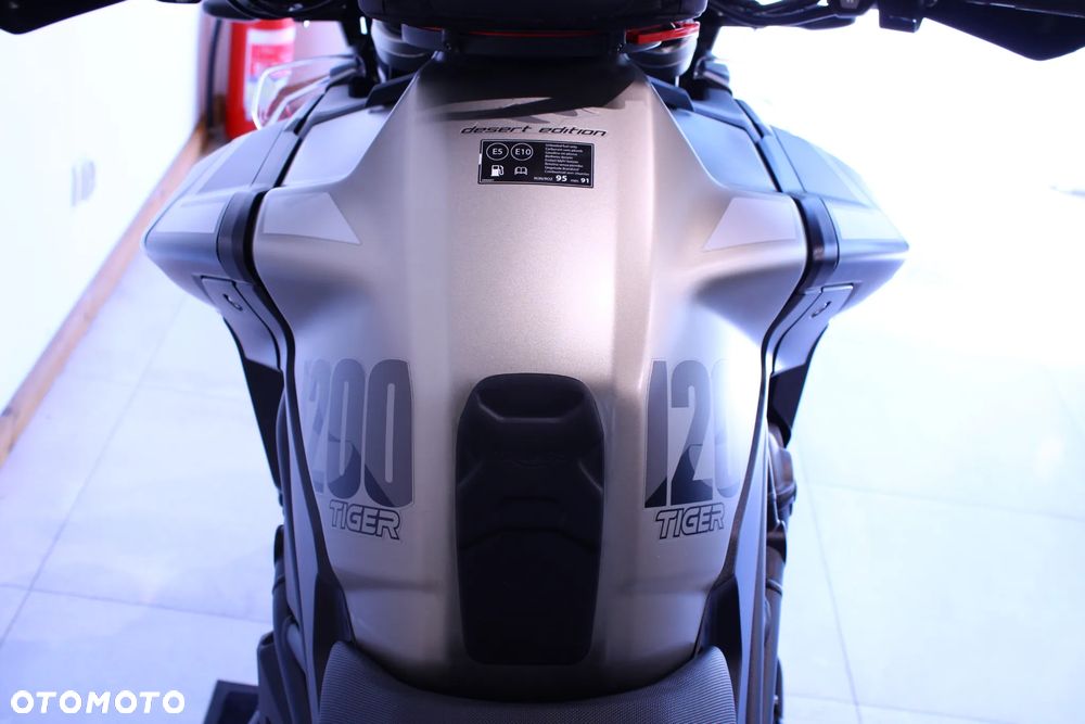 Triumph Tiger - 12