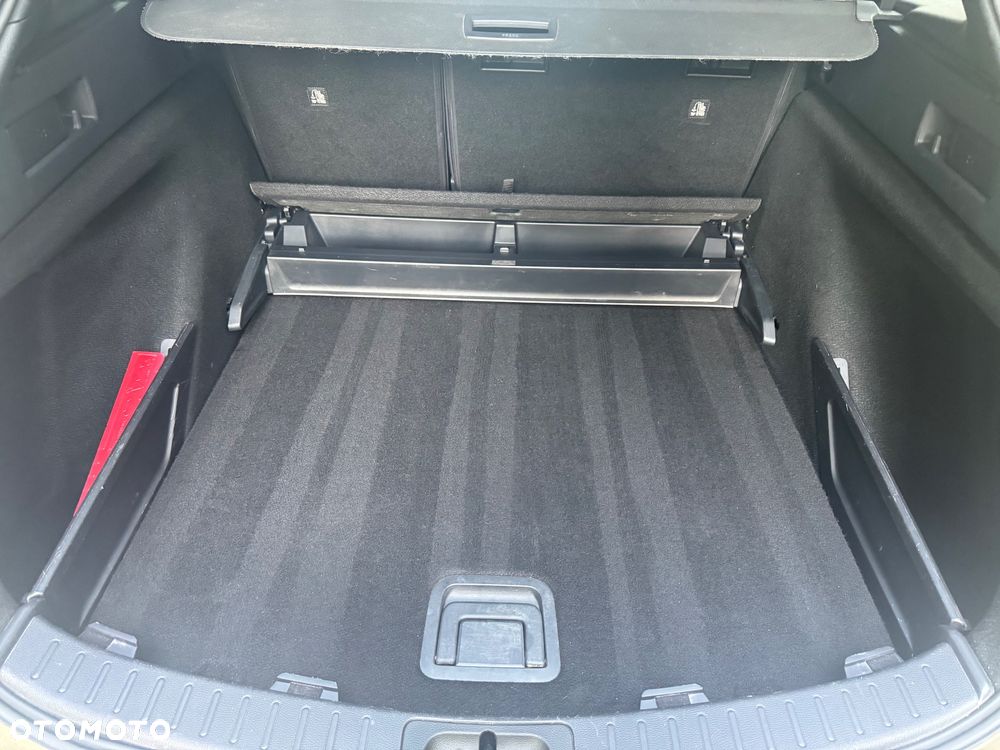 Toyota Corolla - 18