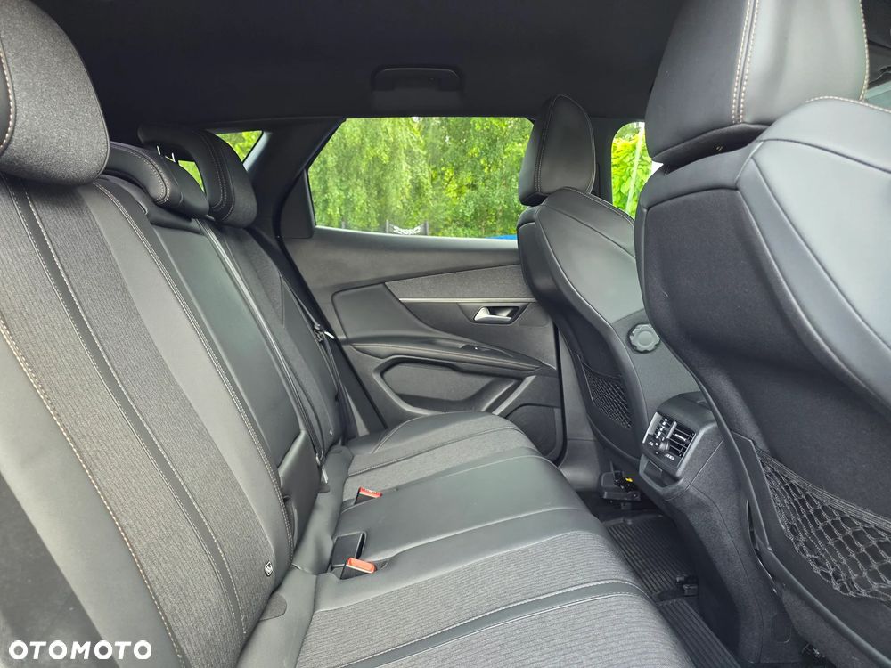 Peugeot 3008 1.5 BlueHDi GT Pack S&S EAT8 - 32