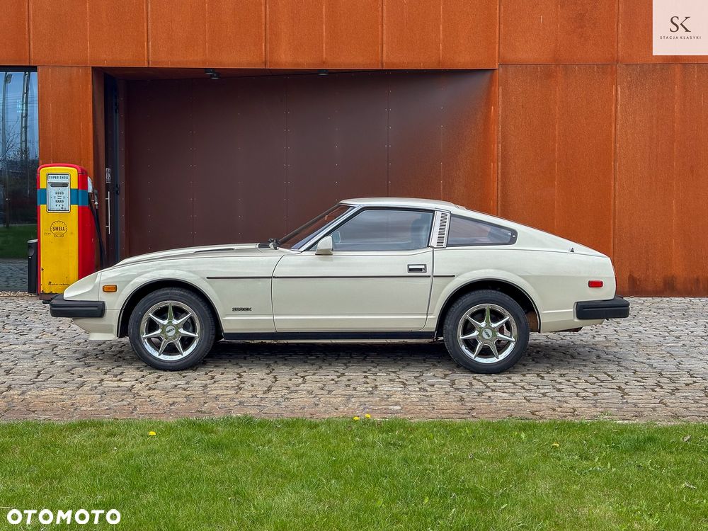 Nissan 280 ZX - 4