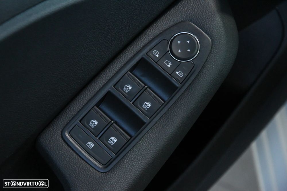 Renault Clio 1.0 TCe Techno Bi-Fuel - 10