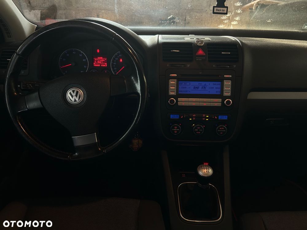 Volkswagen Golf 1.4 TSI Tour - 3