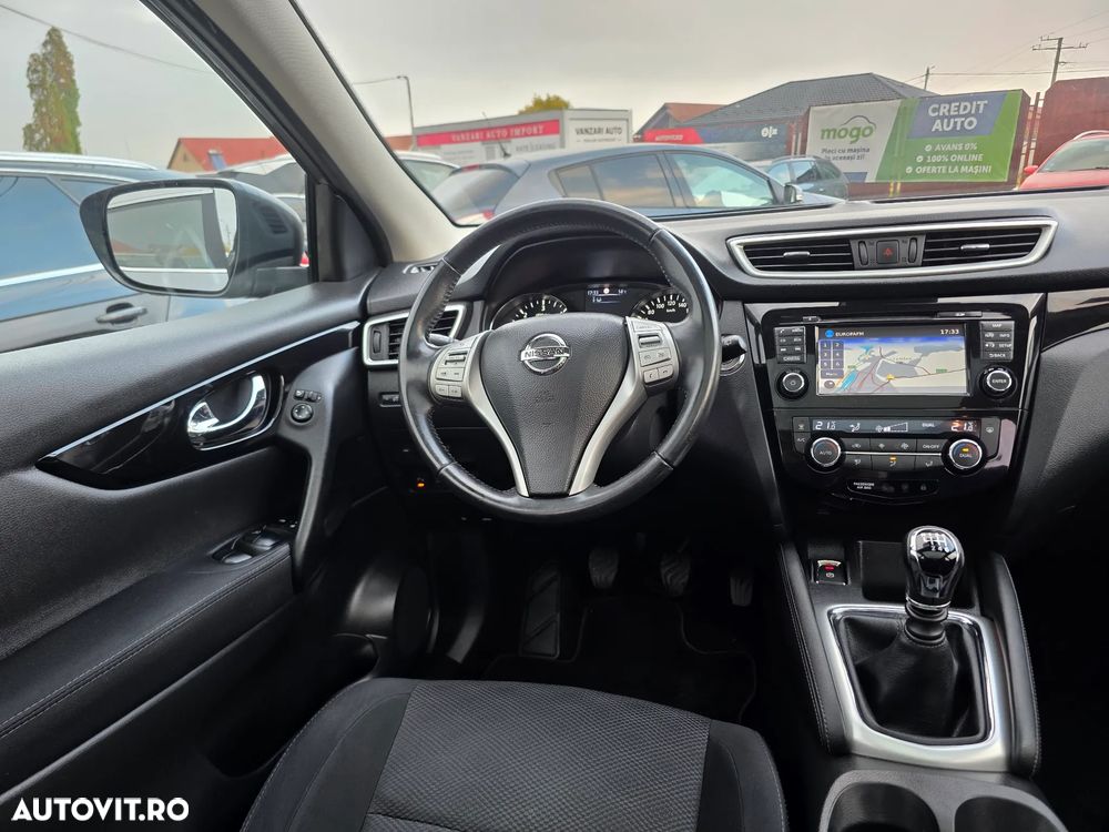 Nissan Qashqai 1.5 DCI N-Connecta - 10