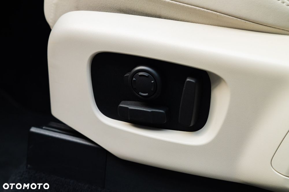 Land Rover Discovery - 15