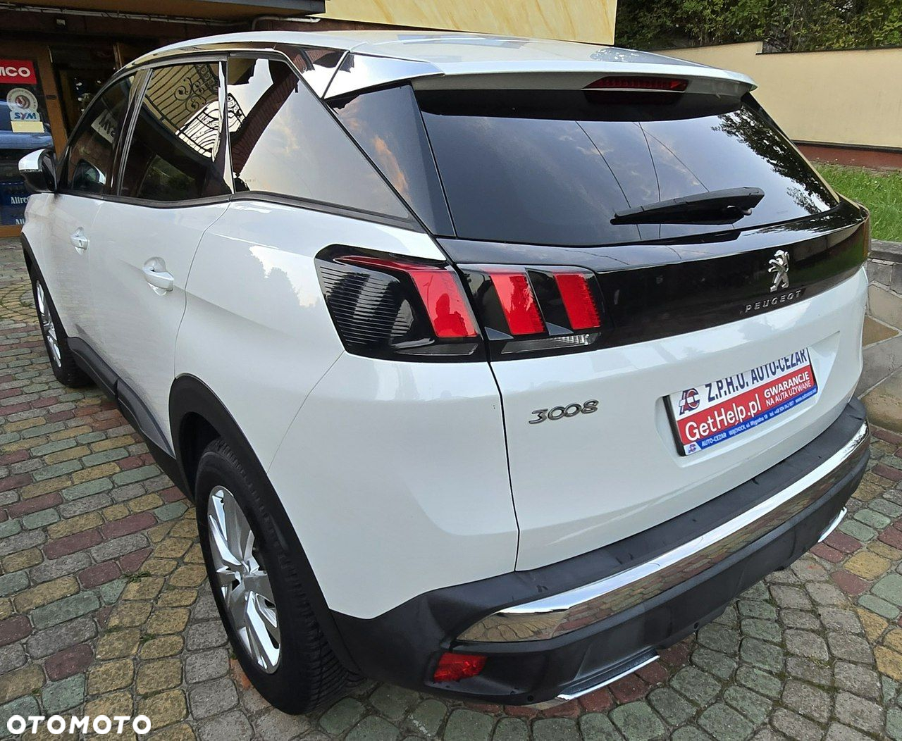 Peugeot 3008 1.6 BlueHDi Allure S&S EAT6 - 7