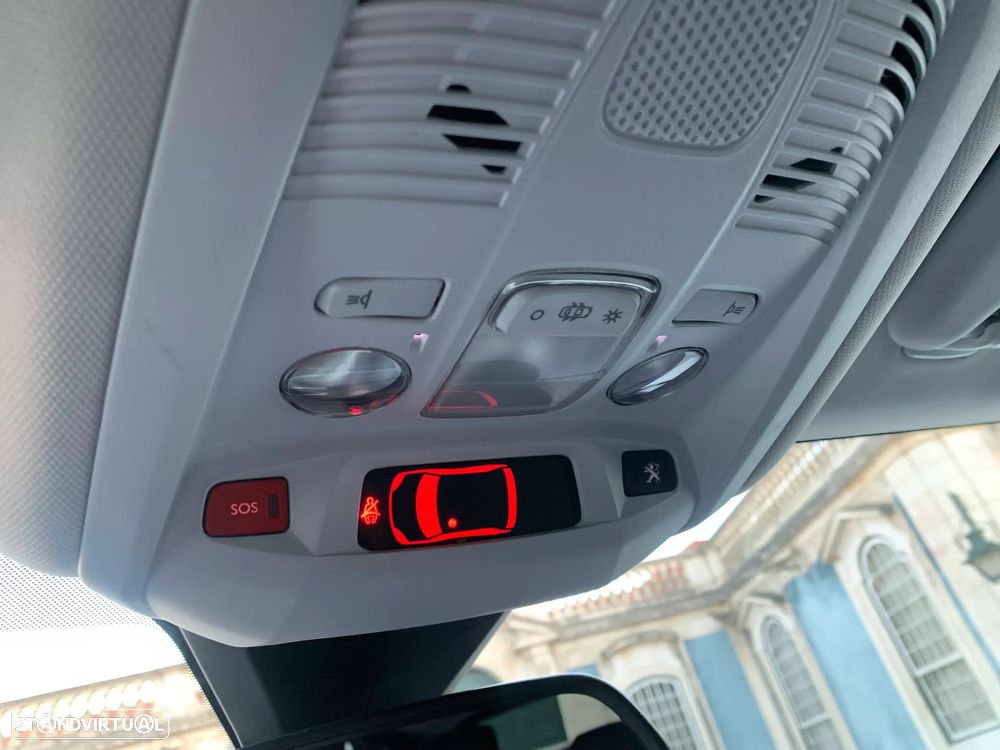 Peugeot 3008 1.5 BlueHDi Allure Pack EAT8 - 30