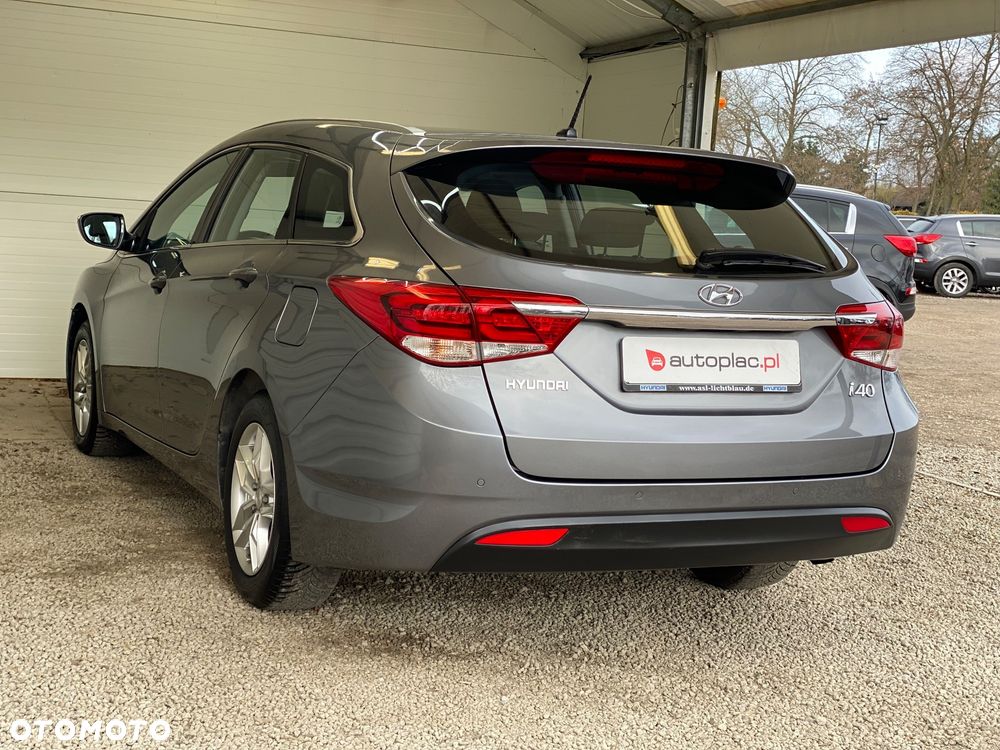 Hyundai i40 Kombi blue 1.6 Trend - 28