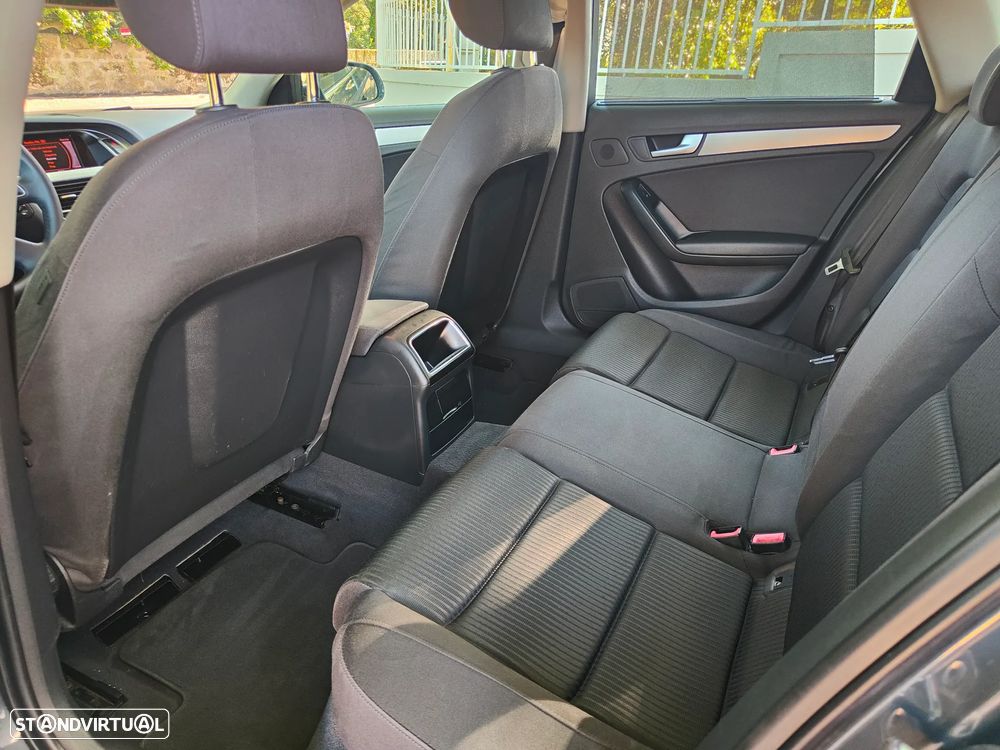 Audi A4 Avant 2.0 TDI - 10