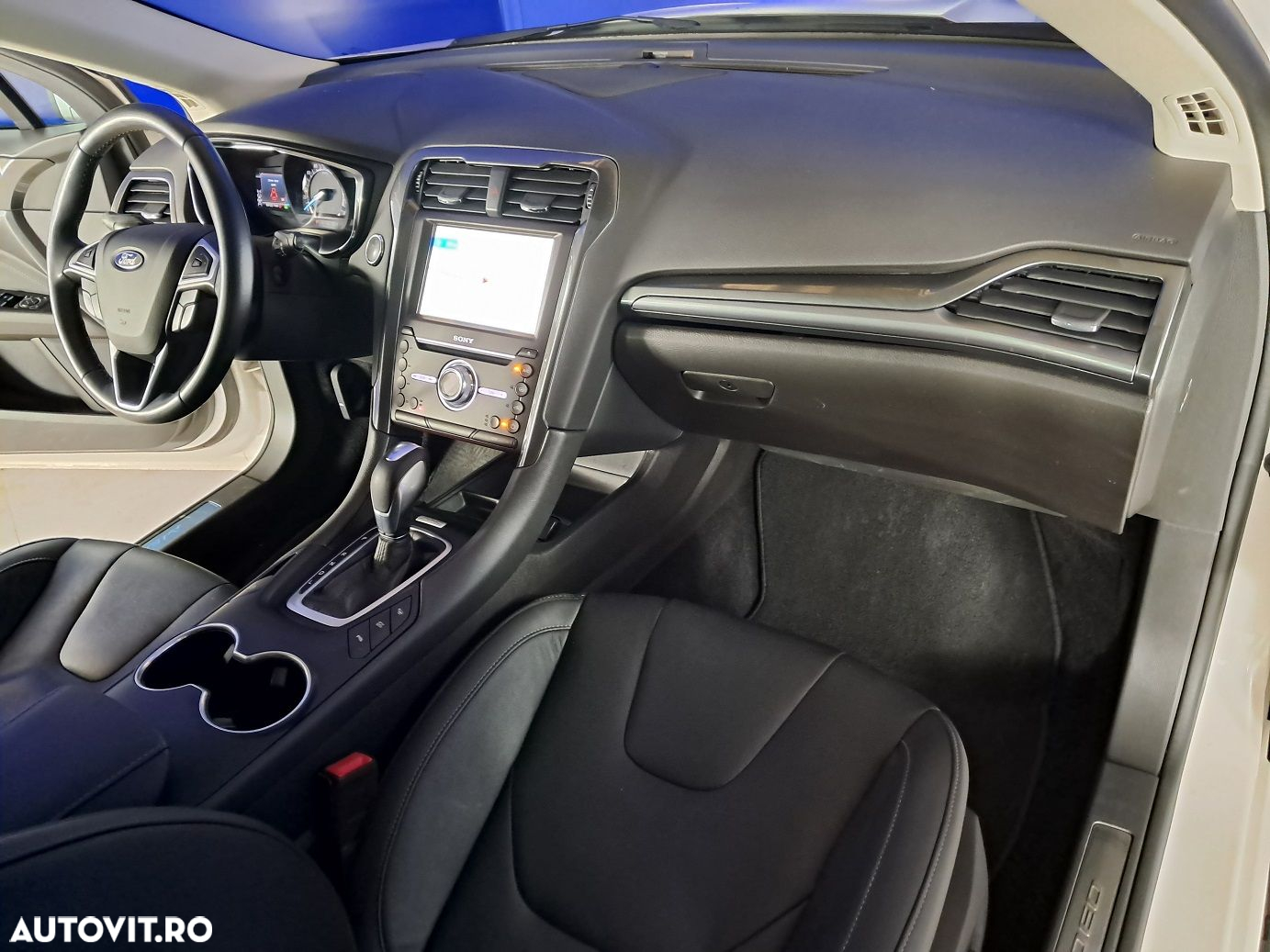 Ford Mondeo - 10