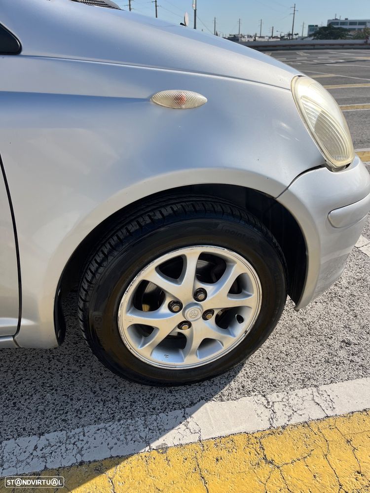 Toyota Yaris 1.0 SE - 15