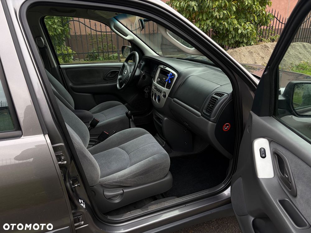 Mazda Tribute - 7