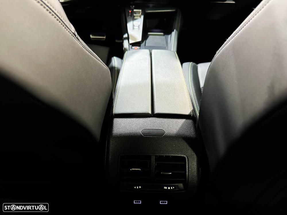 Peugeot 408 1.6 Hybrid GT e-EAT8 - 26