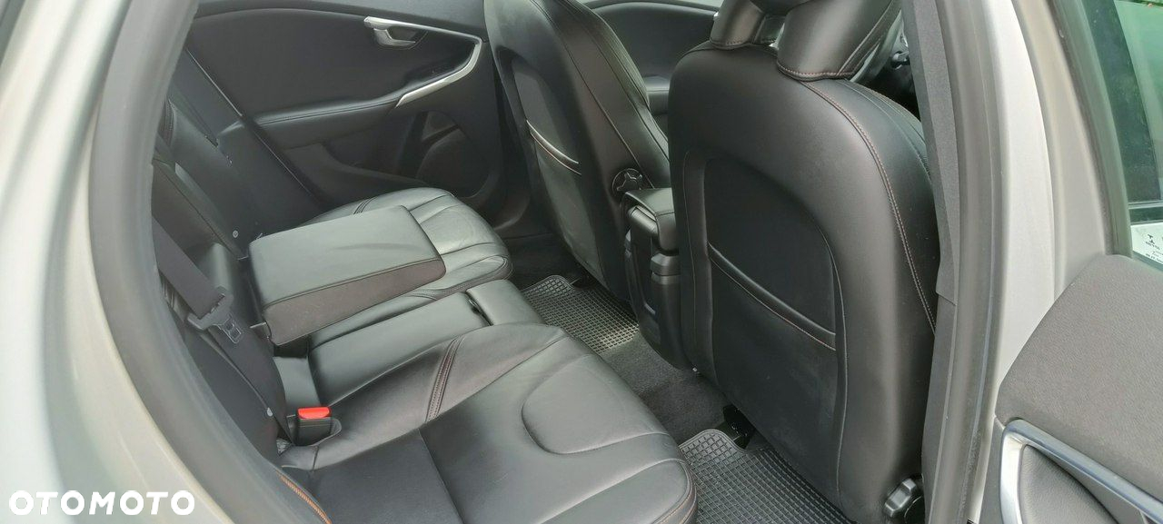 Volvo V40 Cross Country T4 AWD Geartronic Summum - 22