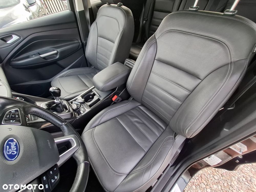 Ford Kuga 2.0 TDCi FWD Titanium - 13