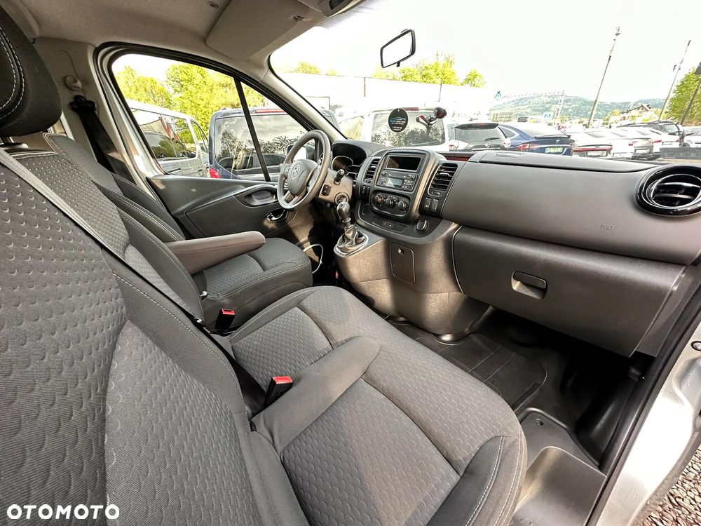Opel Vivaro - 23