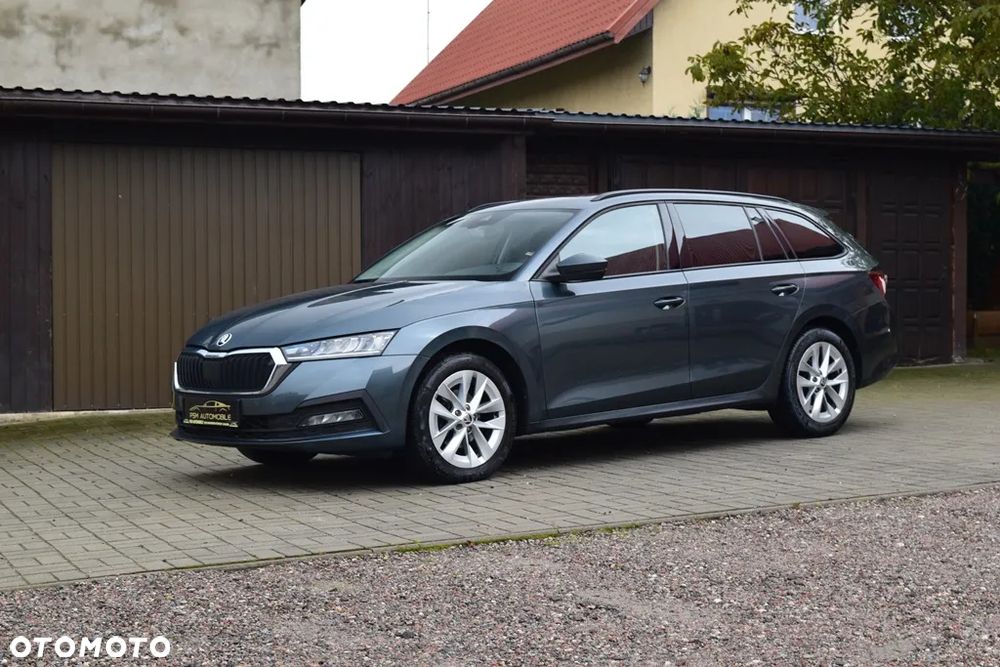 Skoda Octavia 2.0 TDI Ambition DSG - 1