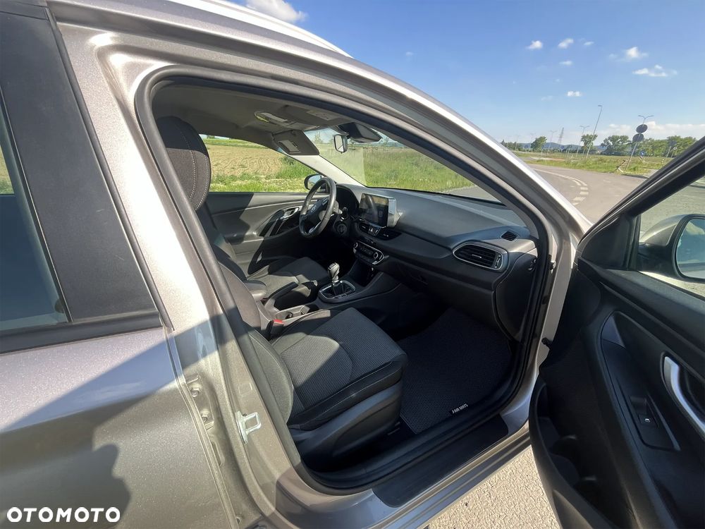 Hyundai i30 1.4 Classic + - 14