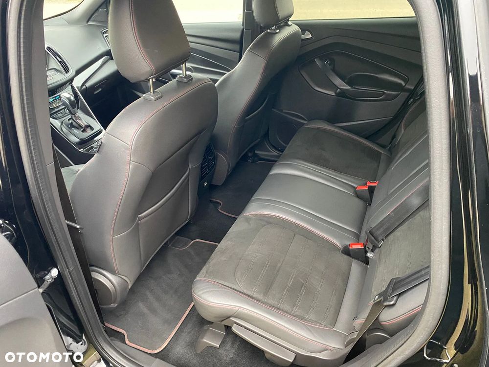 Ford Kuga 2.0 TDCi 4x4 ST-Line - 10