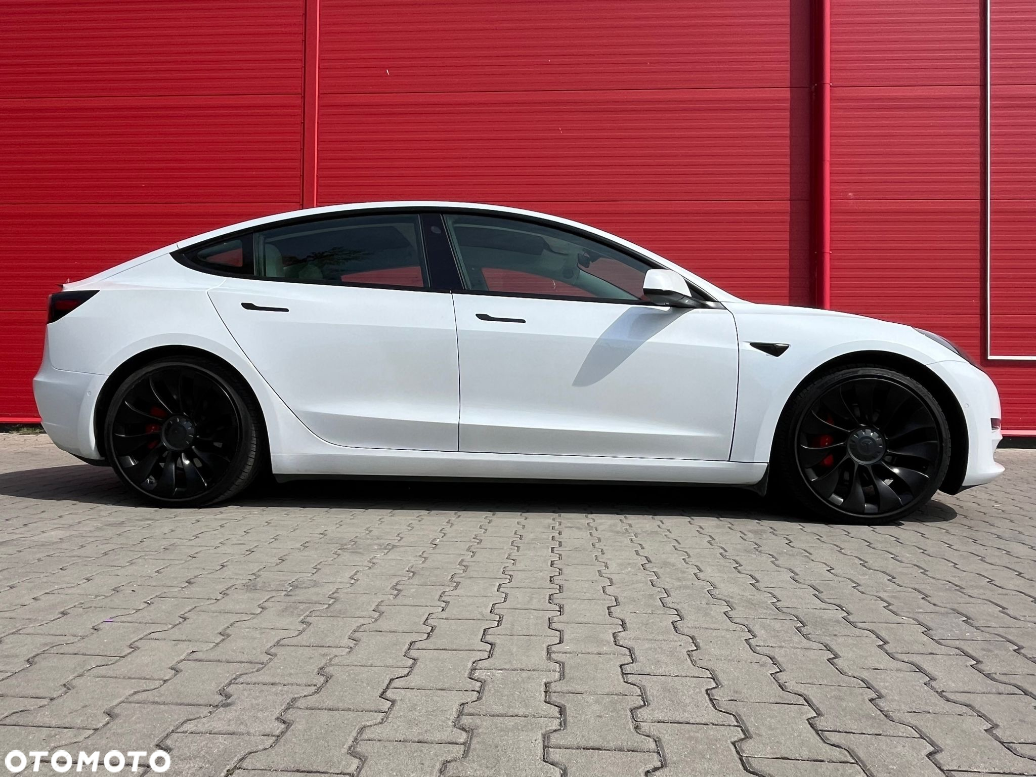 Tesla Model 3 Langstreckenbatterie Allradantrieb Dual Motor Performance - 33
