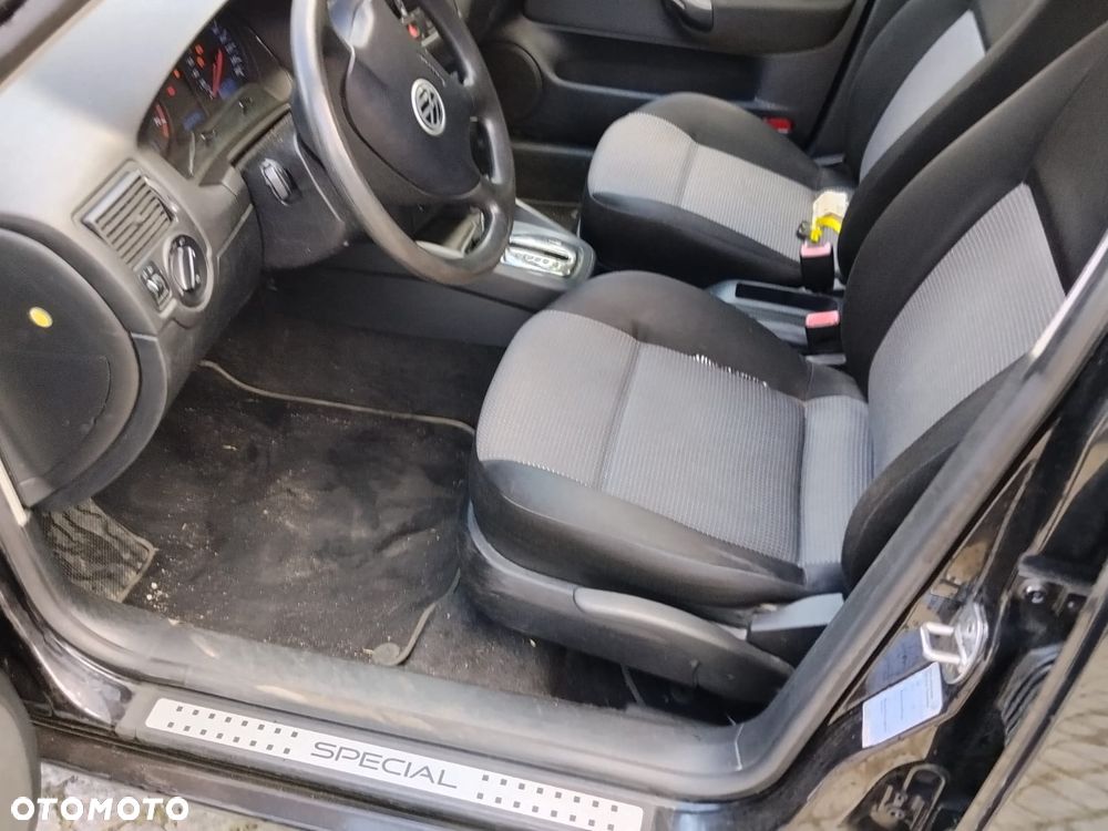 Volkswagen Golf - 9