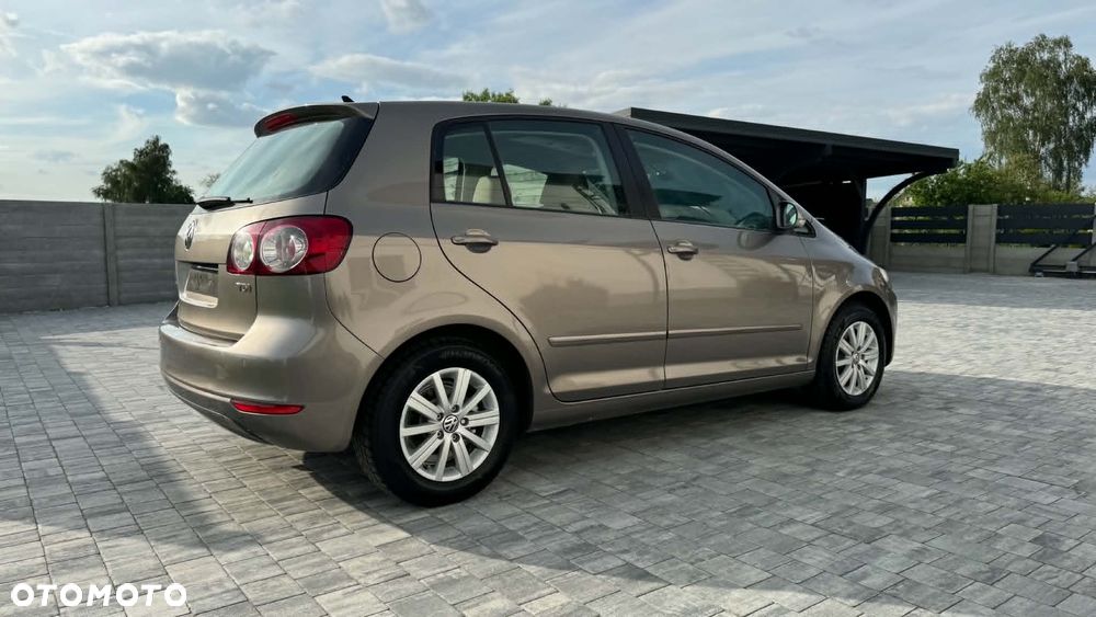 Volkswagen Golf Plus - 8