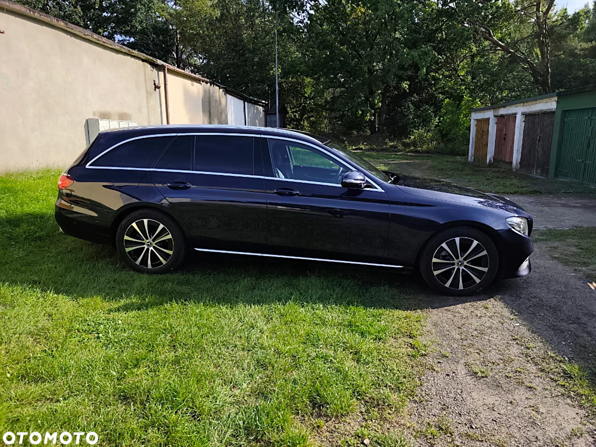 Mercedes-Benz Klasa E 220 d T 9G-TRONIC Avantgarde - 4