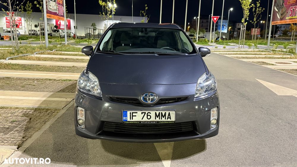 Toyota Prius - 2