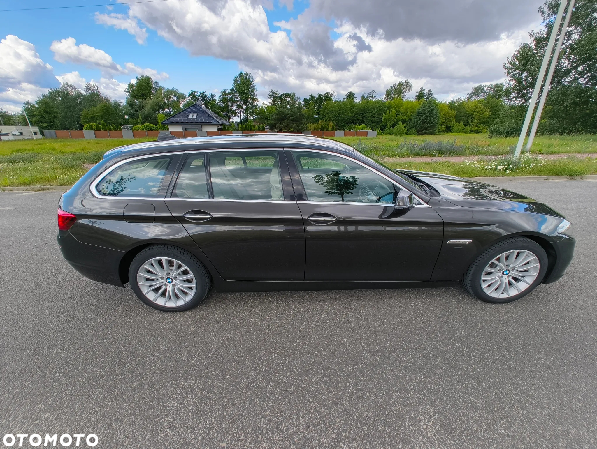 BMW Seria 5 520d Touring Luxury Line - 16